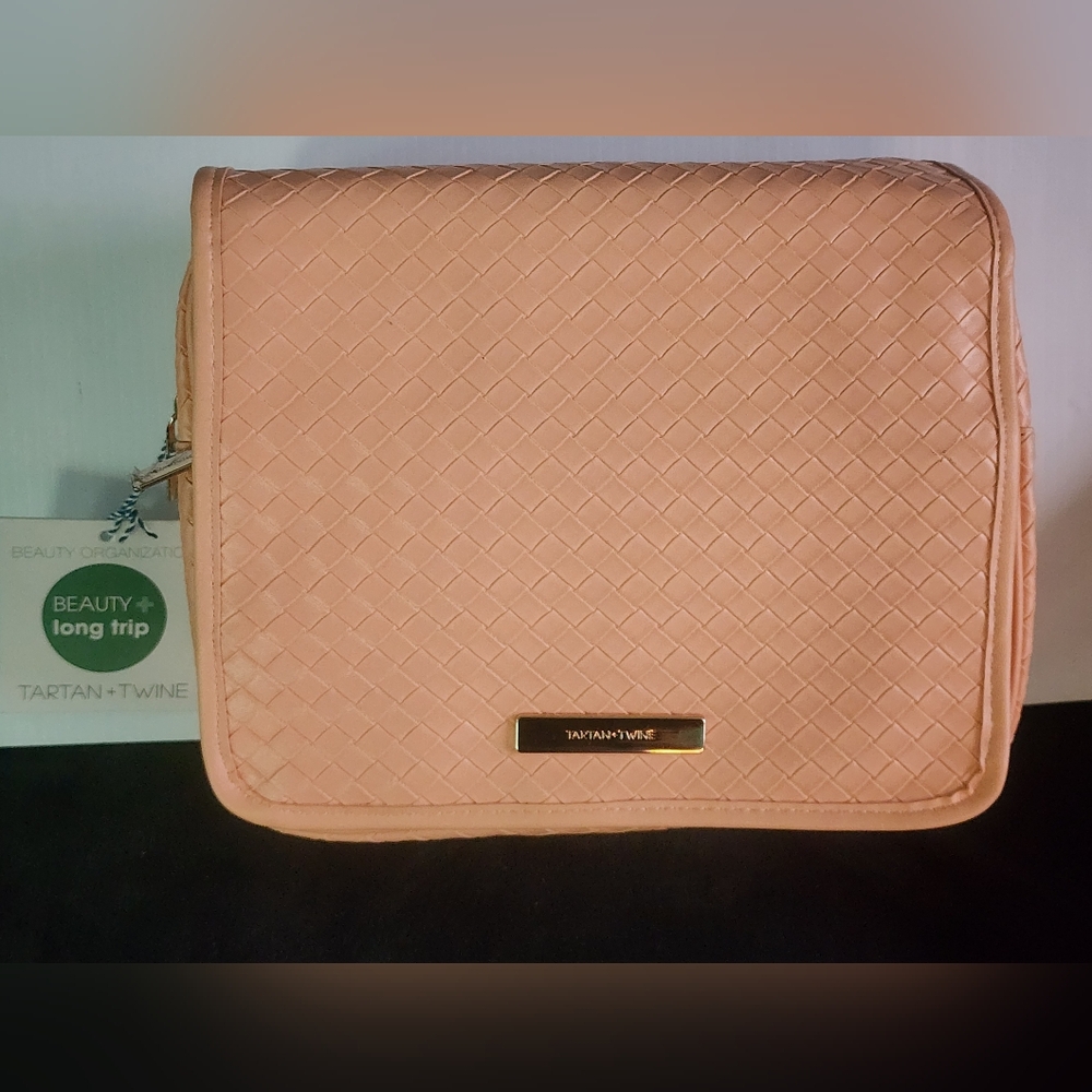 Peach Woven Women's Bag Tartan + Twine Apricot Weave Hanging Organizer